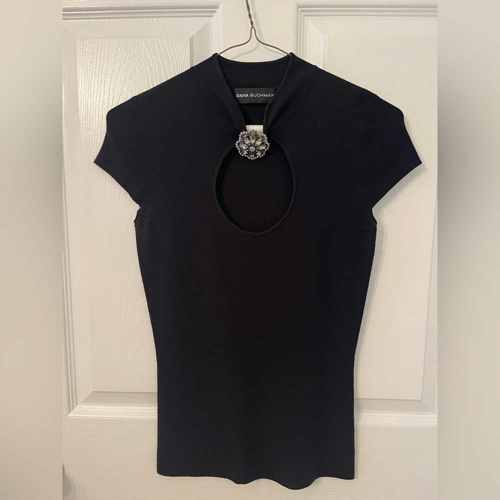 Dana Bachman top with brooch - size small